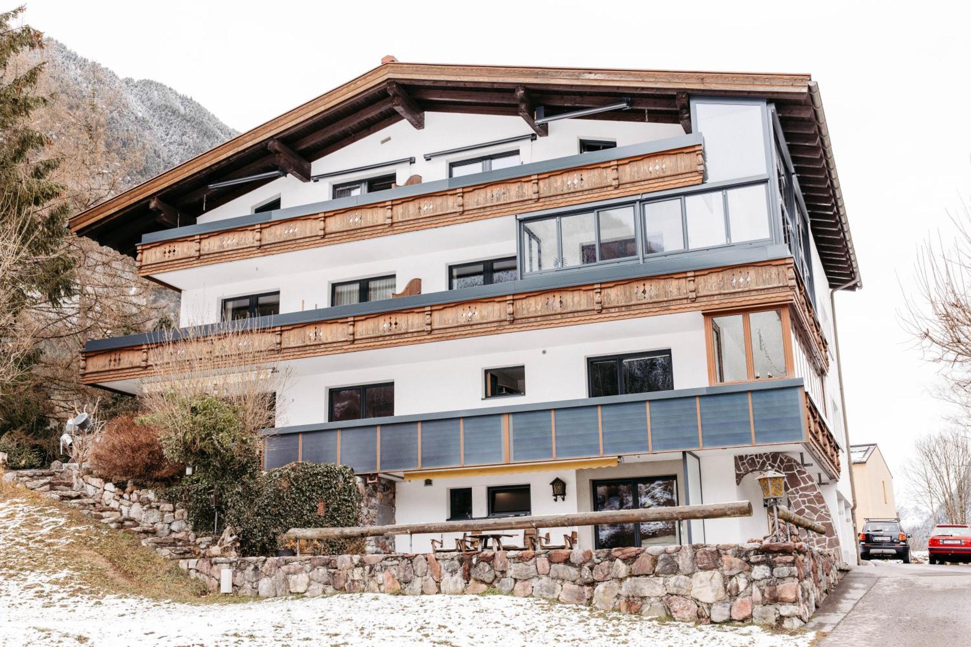 Haus Kella-Egg Hotel Brand  Eksteriør billede